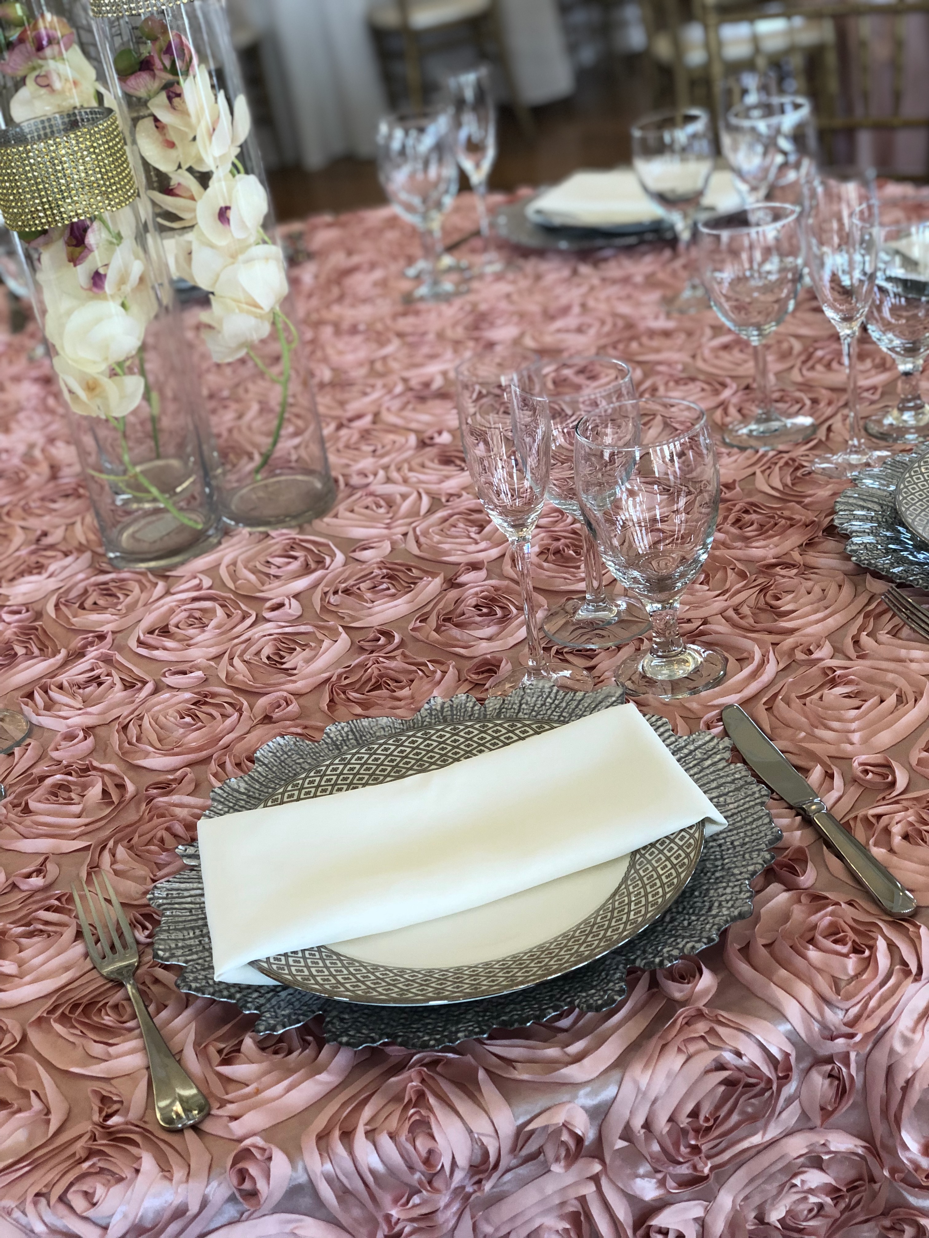 Blush rosette linen with silver accents